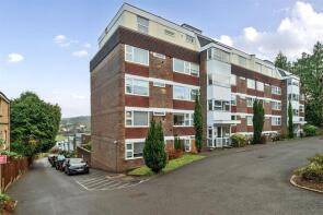 19, The Meadows, Guildford GU2 4DT