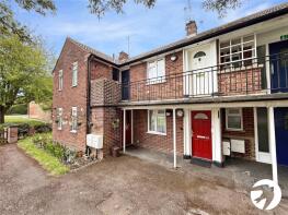 63, Wood Street, Brompton, Gillingham ME7 5SD