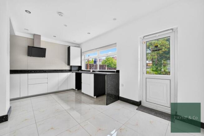 Kitchen / Dining