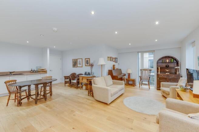 KITCHEN/DINER/LIVING ROOM