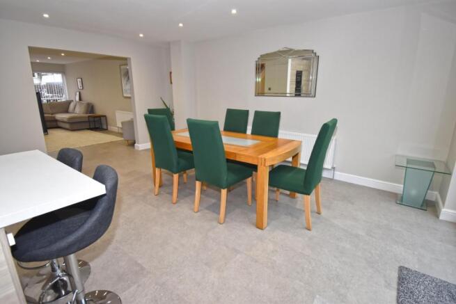 Dining/Sitting Area