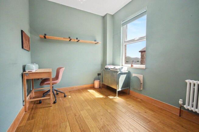 2 bed Semi-Detached for sale Image 8