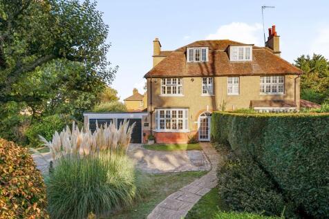 St. Albans Road, South Mimms, EN6