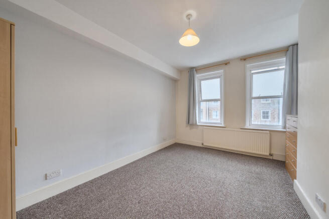 1403922-3-6972320...