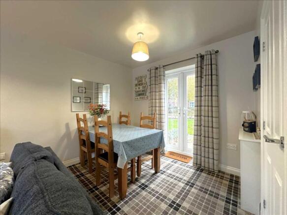 2 bed House for sale Image 8