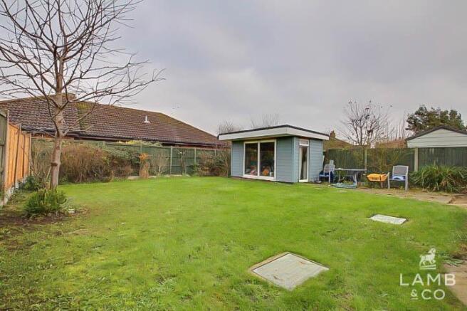 SUMMER HOUSE/OFFICE/GARDEN ROOM: