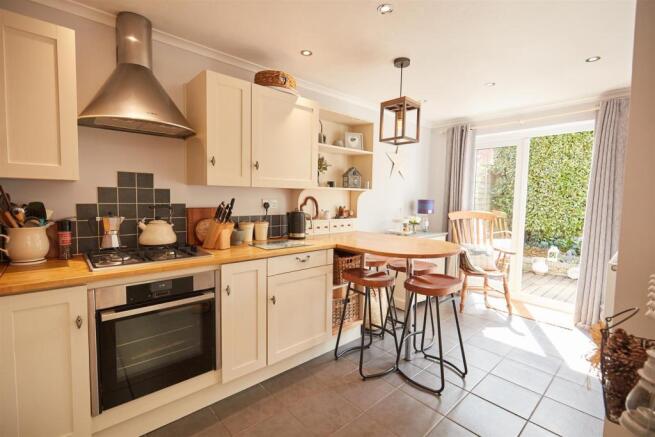 Kitchen breakfast room