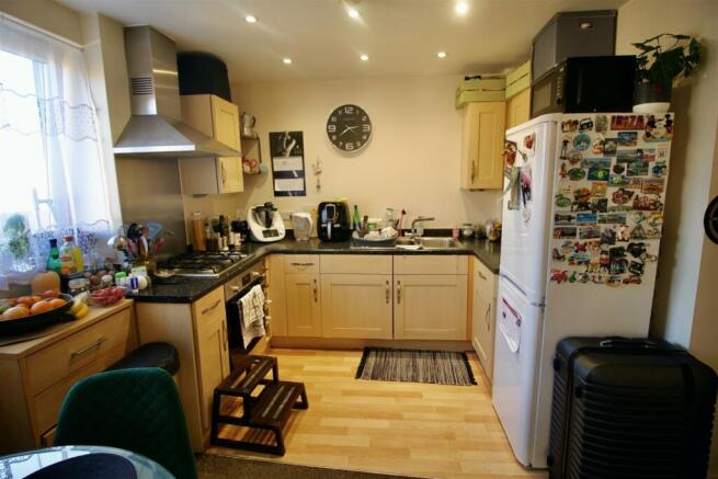 Open Plan Kitchen / Lounge