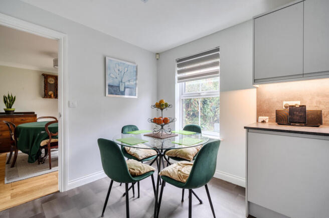 1405537-11-6978da...