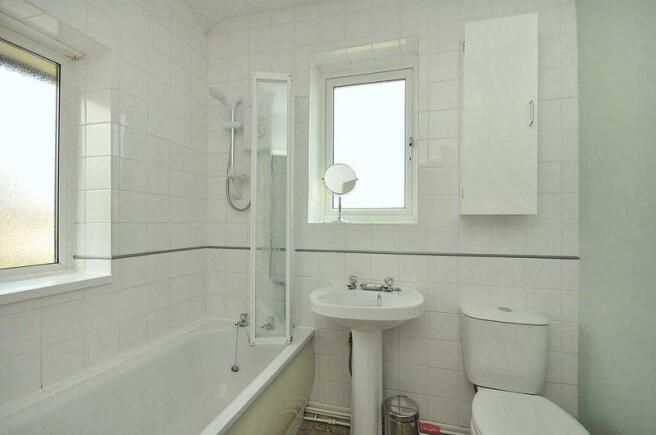 Family Bathroo...
