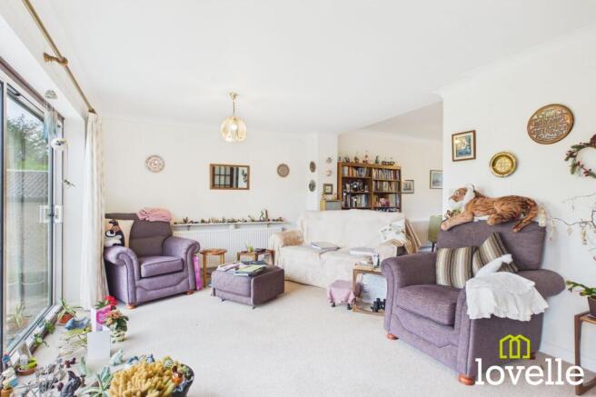 4 bed Detached for sale Image 7