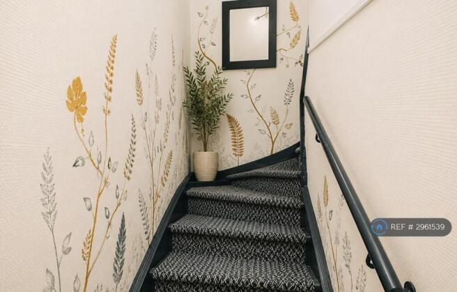 1 bed House Share to rent Image 12