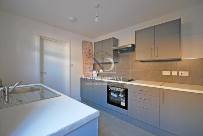 1 BEDROOM FLAT IN SLOUGH