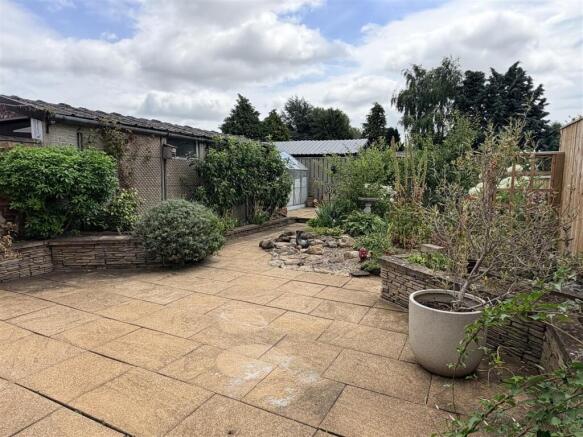 2 bed Semi-Detached for sale Image 10