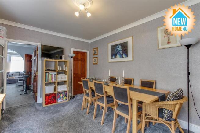 DINING ROOM: