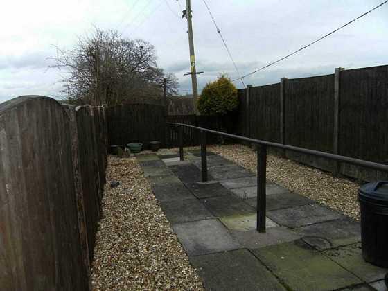 Photo 3