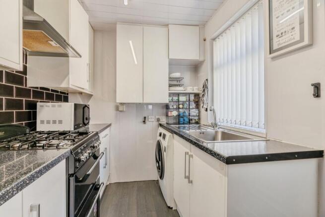 2 bed Terraced for sale Image 9