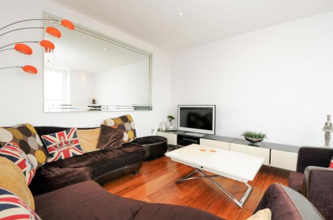 Niche Sit rm 122 No1