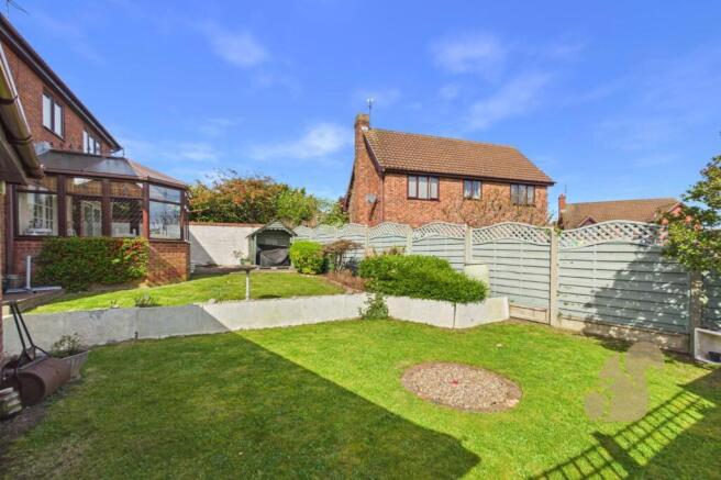 Fulmar Close, Colchester, CO4 photo 4