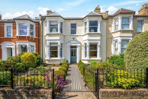 Greenholm Road, SE9
