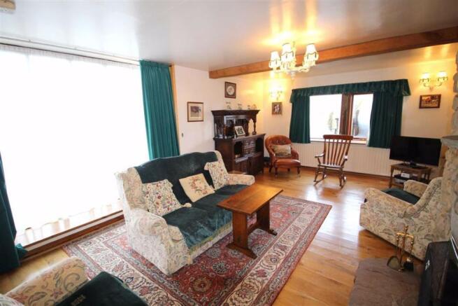 2nd View of Lounge