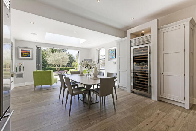 Charles Peel Place, Cuckfield, RH17 photo 4