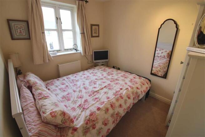 BEDROOM 4 (FRONT)