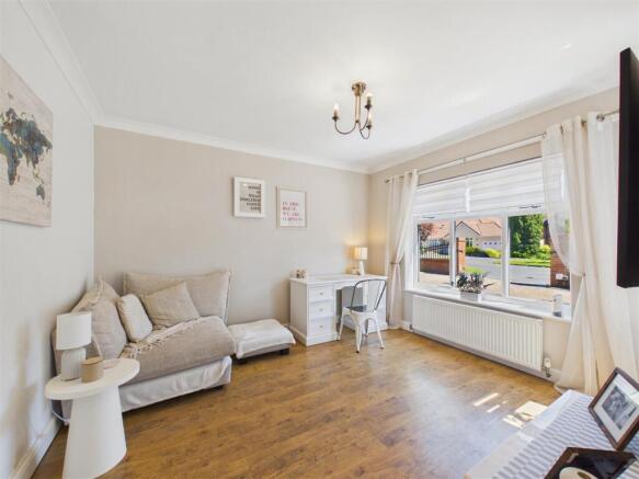 4 bed Detached for sale Image 7