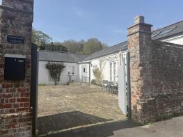 Courtyard Cottage, St Andrews Road, Bridport DT6 3BG