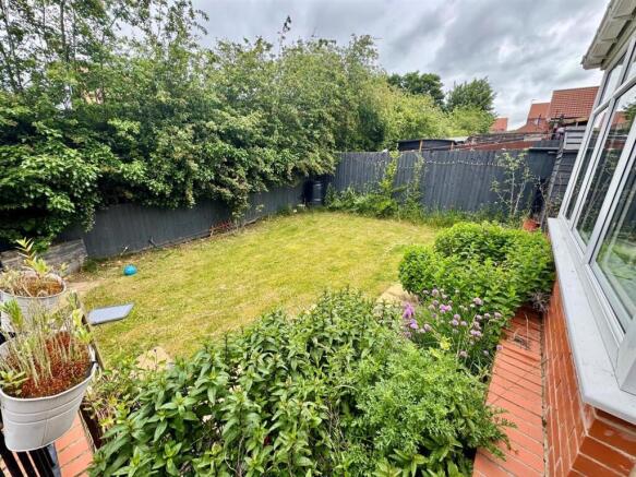 3 bed Semi-Detached for sale Image 6