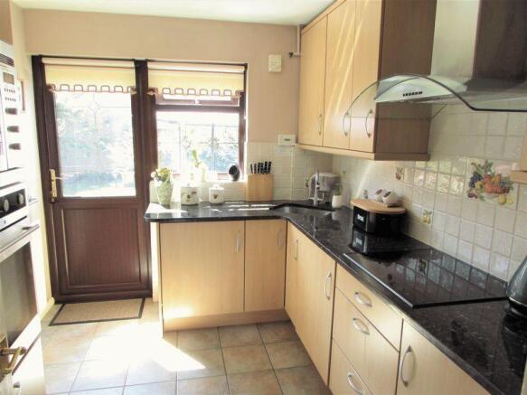 Fitted kitchen