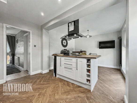 3 bed Semi-Detached for sale Image 8