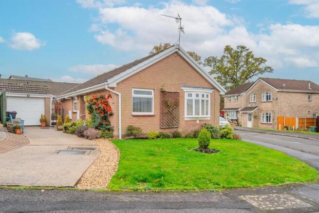 7 Chester Close-27.jpg