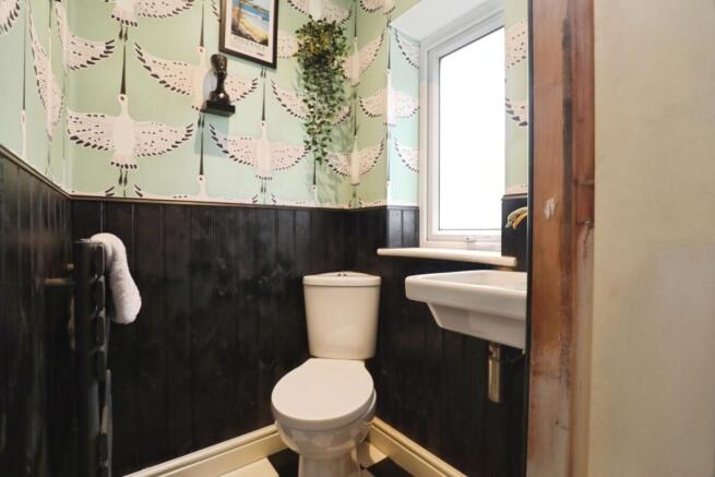 3 bed Semi-Detached for sale Image 8