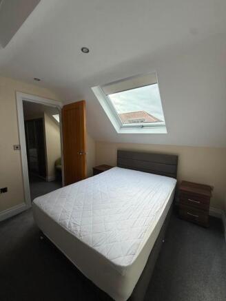 1 bed Apartment to rent Image 5