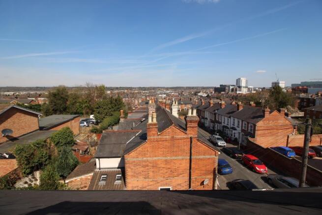 6 Tilehurst Road - N