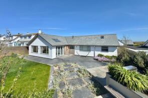 21 Dolphins, Crescent Rise, Constantine Bay, Padstow PL28 8JE