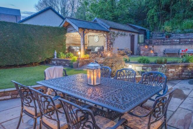 Outdoor Entertaining