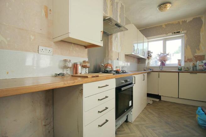 3 bed Semi-Detached for sale Image 5