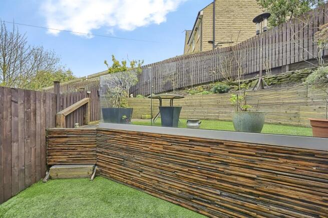 3 bed Semi-Detached for sale Image 10