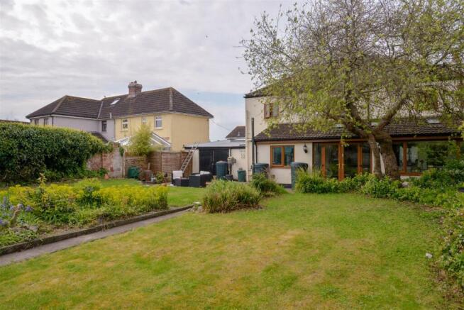 Rear Garden 4.jpg