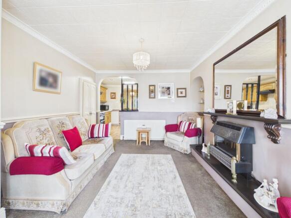 3 bed Terraced for sale Image 6