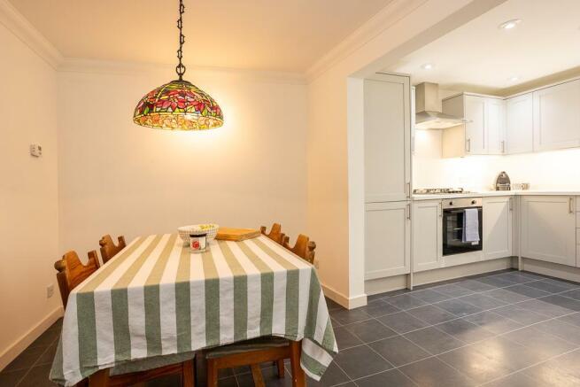 12PalaceStreet-DiningRoom-2.jpg
