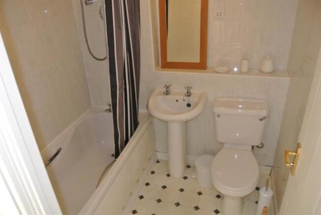 Bathroom.JPG