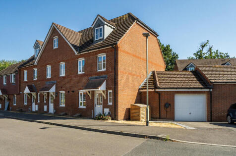 Poperinghe Way, Arborfield, Reading, Berkshire, RG2