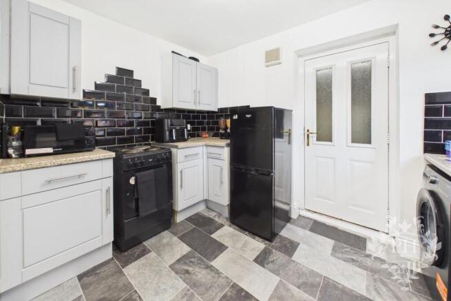 2 bed Semi-Detached for sale Image 5