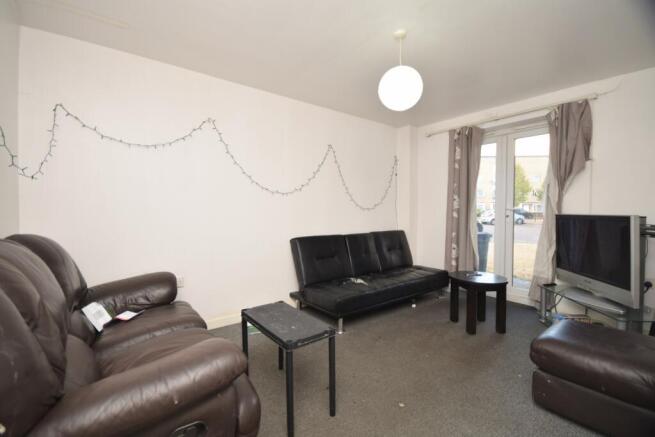 Dining/Lounge
