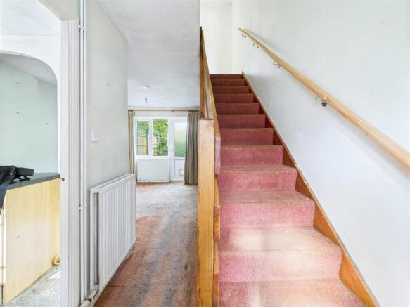 8 - 1 bedroom mid terrace.jpg