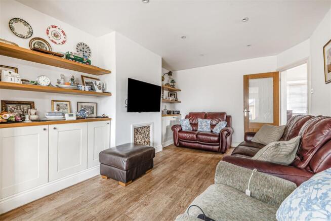 Sherborne Way - Lounge (2).jpg