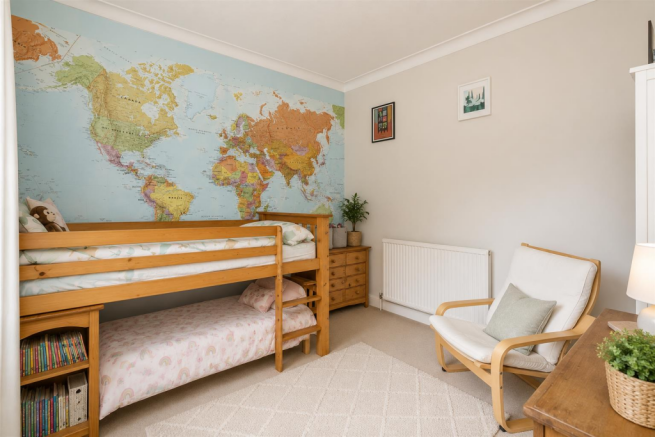 3 bed Terraced for sale Image 8
